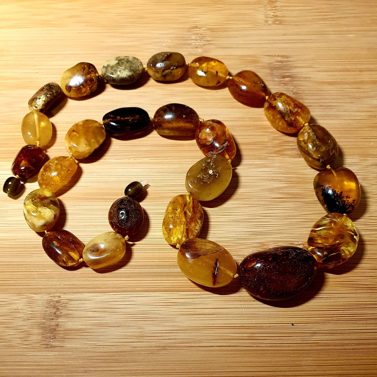 Колье янтарное, арт. n8ek41-68-necklace